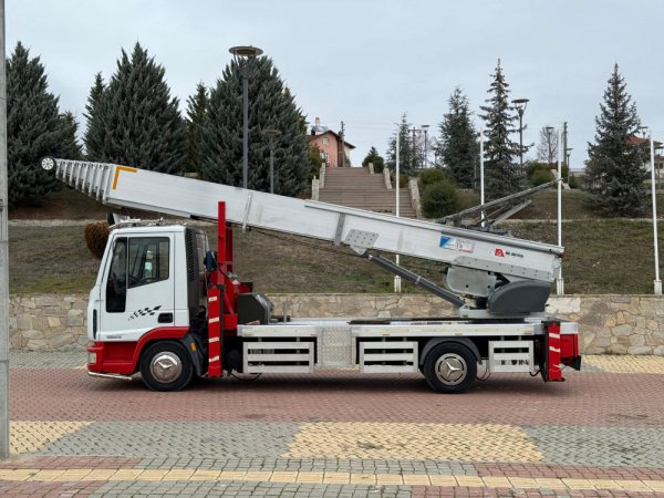 Bismil mobil asansörlü nakliye aracı